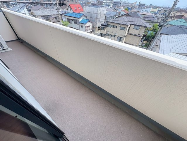 パークレジデンス市川のバルコニー
