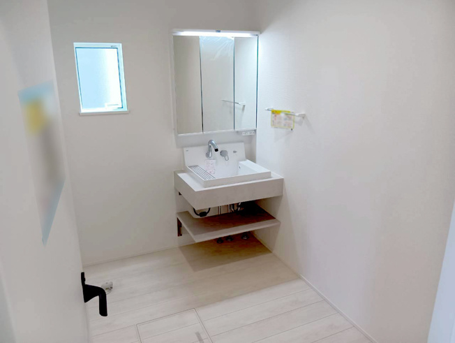 【独立洗面台】 | 沼津市下香貫01期 新築建売分譲住宅 建物＋土地 TW06149 | 沼津市下香貫塚田　1号棟　洗面化粧台　※令和8年7月9日撮影写真