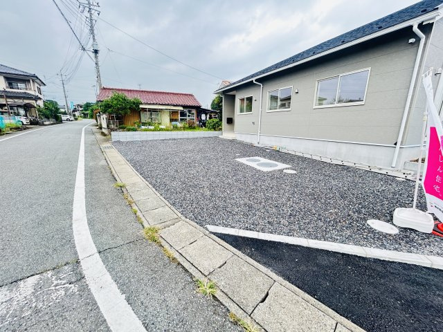 新築　高崎市足門町第9　クレイドルガーデン　1号棟の駐車場|現地写真　駐車スペースは並列2台分可能です！
