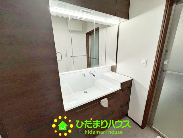 久喜市北広島　中古一戸建ての独立洗面台