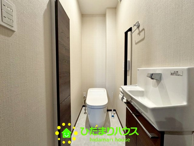久喜市北広島　中古一戸建てのトイレ