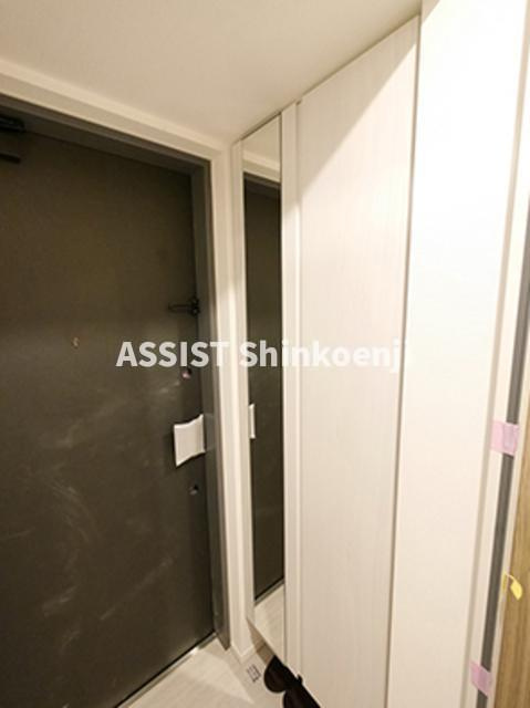 中野区中野３丁目の賃貸マンションの玄関