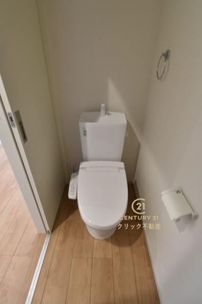GRACE　水戸市浜田町　1期 　2のトイレ|毎日使う空間と機能だから、いつまでも清潔なスペースであってほしいのがトイレです。お掃除しやすいシンプルなデザインです。