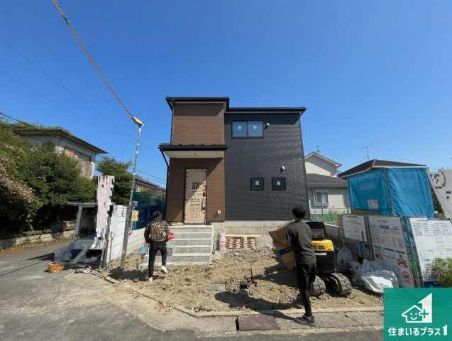 草津市西矢倉　新築一戸建ての外観|現在建築中！落ち着いた街並みで新生活を始めることが出来そう！周辺の物件も併せてご紹介させて頂きます！