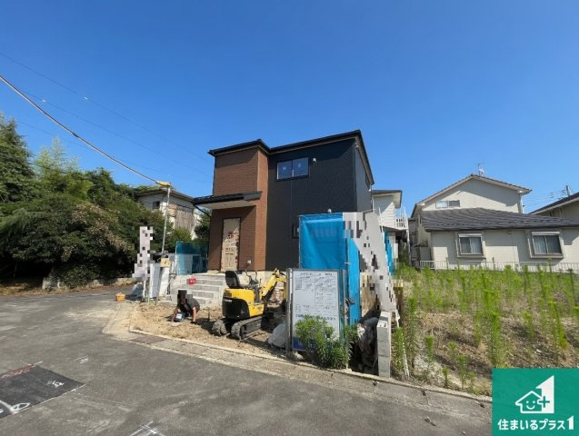 草津市西矢倉　新築一戸建ての外観|現在の進捗状況です！順調に作業進行中、完成が待ち遠しいです！詳細の間取り等、お気軽にお問い合わせください！
