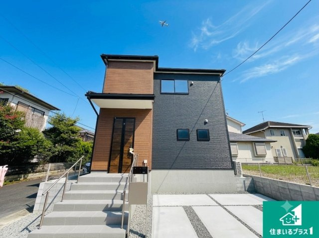 草津市西矢倉　新築一戸建ての外観|安心の10年保証！外観を美しく保ち、雨水で汚れを落とします！気になることがありましたら、お気軽にお問い合わせください！
