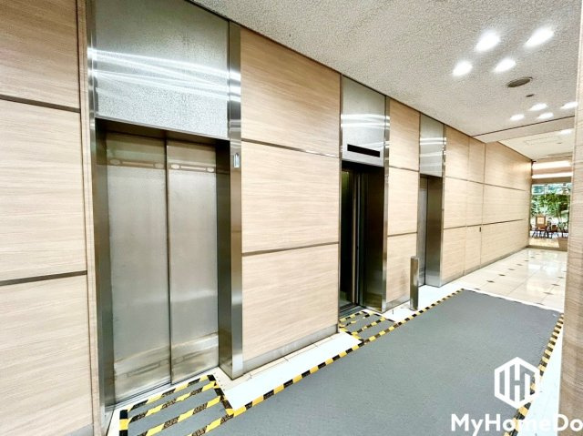 ザ・シーン城北アストロタワーのその他共用部分|スムーズな移動を叶えるエレベーター。忙しい朝も快適に、ストレスフリーな暮らしをサポート。