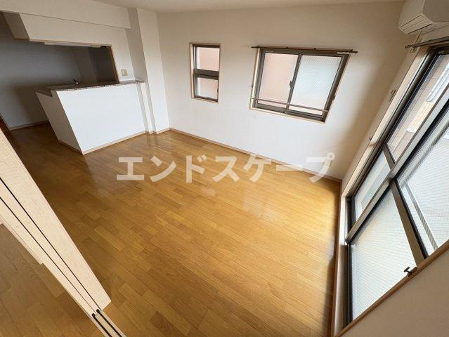 クレサンテームの居間・リビング|高崎、前橋のお部屋探しはエンドスケープまで！お客様の理想お聞かせ下さい♪