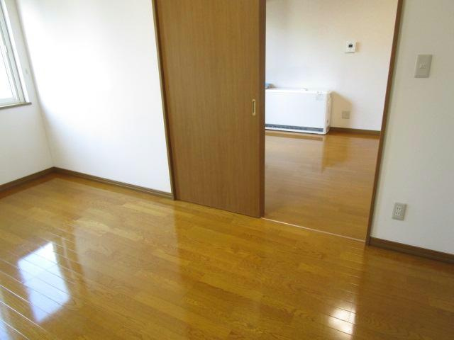 アクティブ2007の洋室