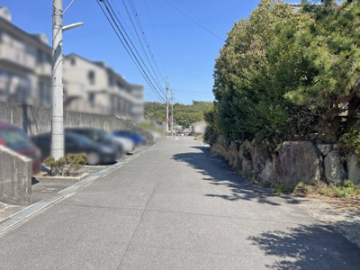【前面道路含む現地写真】 | 四日市市笹川３丁目 | 前面道路