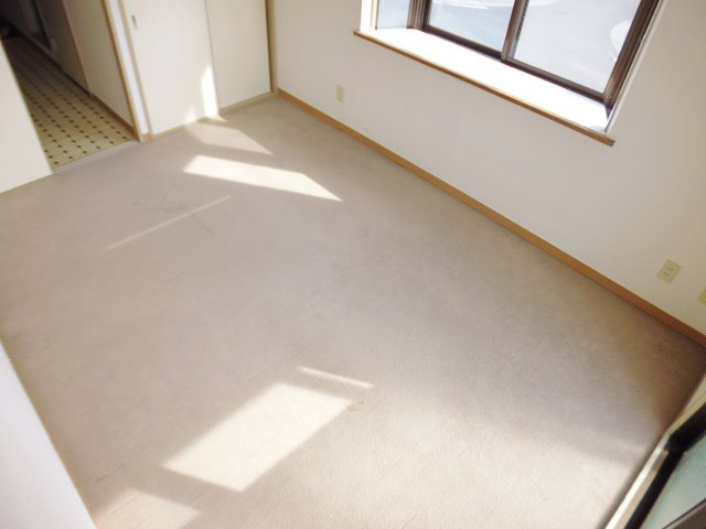 西明石ハイツの洋室