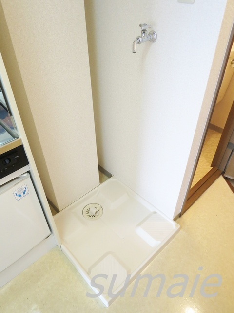 ドミール板橋本町の設備|洗濯機置き場です☆