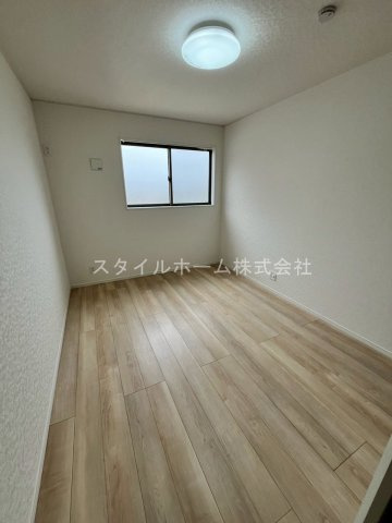 梅薮西町貸家の居間・リビング