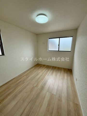 梅薮西町貸家の居間・リビング