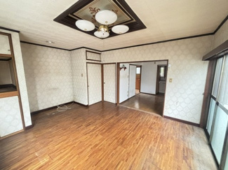 【居間・リビング】 | 中古戸建　横浜市戸塚区汲沢3丁目 | リビング