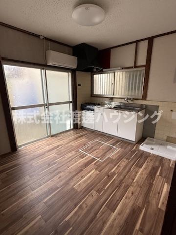 高田町貸家のキッチン