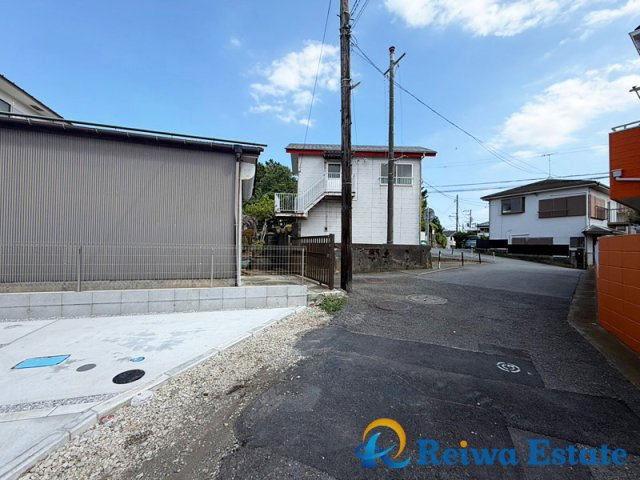新築戸建　茅ヶ崎市南湖　全2棟の前面道路含む現地写真