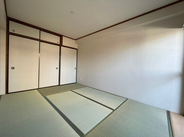 赤坪小菅ビルの和室