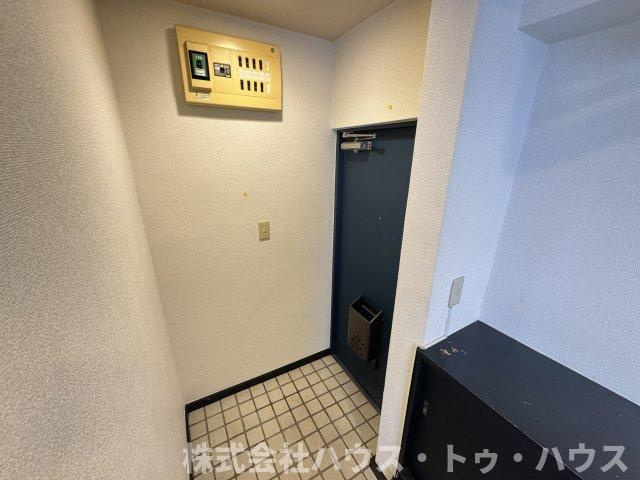 北松戸マンションの玄関