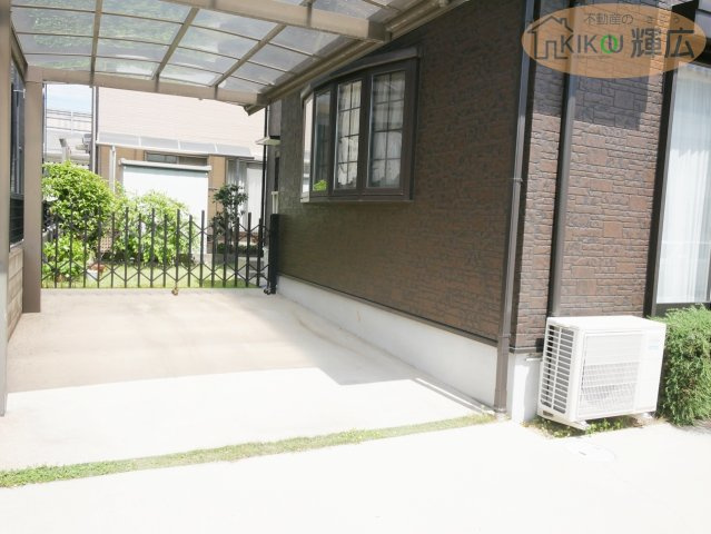 加古川市尾上町旭2丁目　中古戸建の駐車場