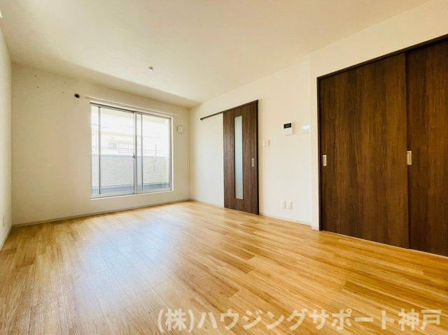 桃山台ベースの居間・リビング
