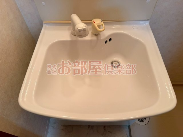 エクセレンス小森野の洗面所|忙しい朝には欠かせない洗面所です
