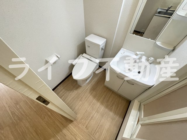 M’プラザ小阪駅前の洗面所|脱衣スペースもあります