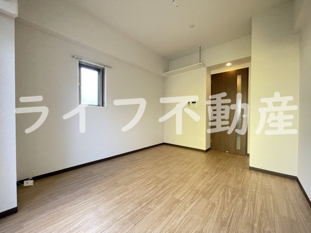 M’プラザ小阪駅前の居間・リビング|使いやすい居間です
