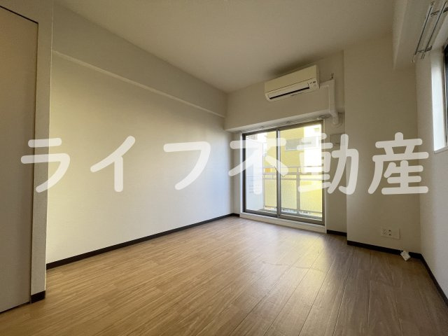 M’プラザ小阪駅前の居間・リビング|居間です