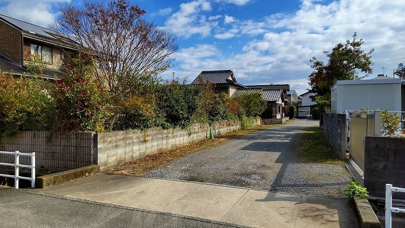 朝倉市甘木　売り土地の前面道路含む現地写真|前面道路含む現地写真です