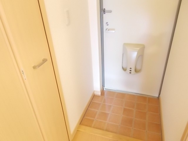 セレノ　アロッジオⅤの玄関