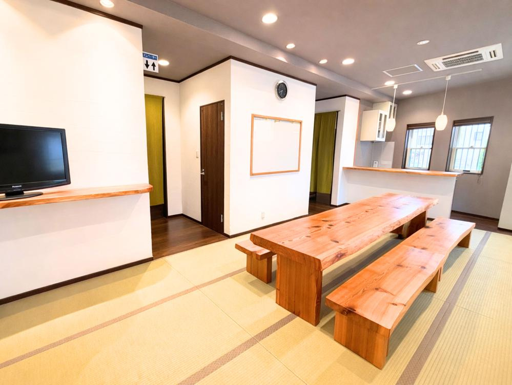打上南町　中古一戸建ての内装|1階休憩室
■物件内覧・資金計画相談・住宅ローン相談、リフォーム相談、お問合せ受付中■
※当日・翌日のご内覧、ご相談はお電話でのお問合せがスムーズです！