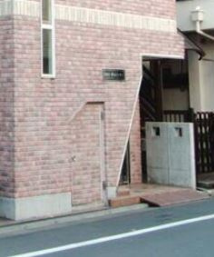 プチグランデ押上のエントランス