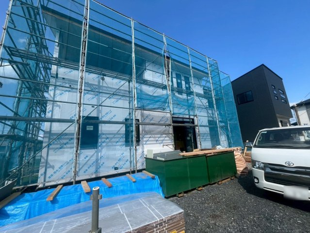 筑西市乙　第１期　全2邸の外観|〇１号棟〇
建築中の様子が見られるのも今だけ！2号棟完成済みです（＾＾）ぜひ、お気軽にお問い合わせください♪
2026年4月撮影
