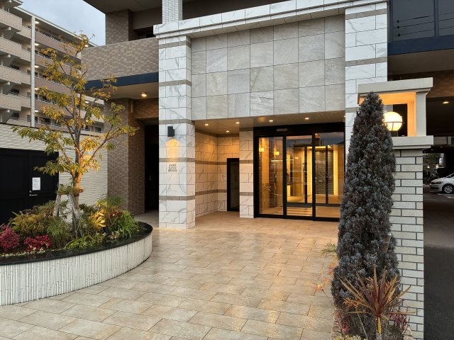 【エントランス】 | アメックス波多江駅前