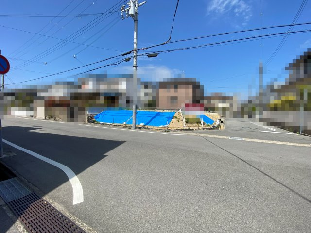 明石市松が丘5丁目　土地の前面道路含む現地写真