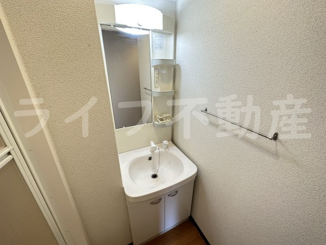 Ｍ’プラザ布施弐番館の独立洗面台|使いやすい独立洗面台です