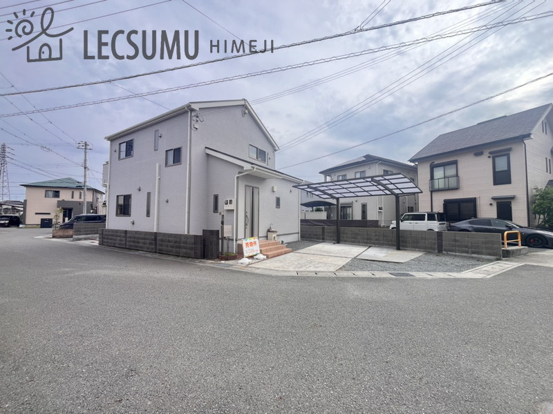 姫路市勝原区宮田/中古戸建の駐車場