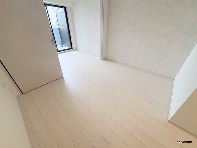 Alivis浪速東SoL TERRACE　仲介手数料無料の居間・リビング
