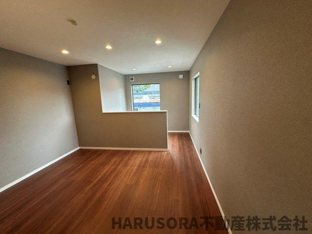 生駒市辻町　３階建の寝室