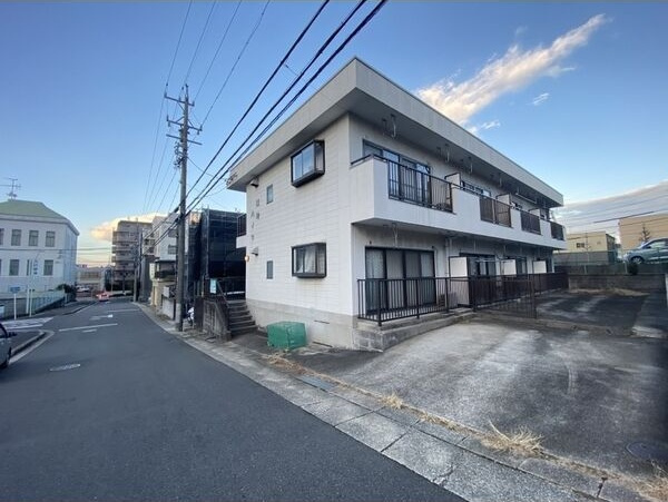 須崎ハイツの駐車場