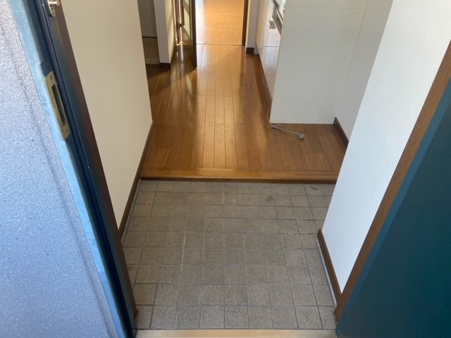 モンリズイエールⅡの玄関