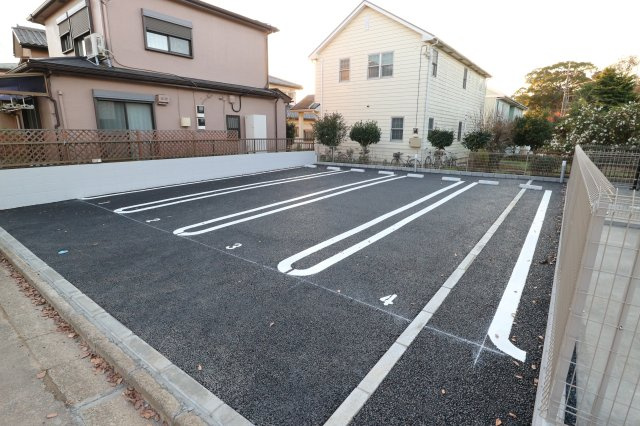 アールＵⅡの駐車場