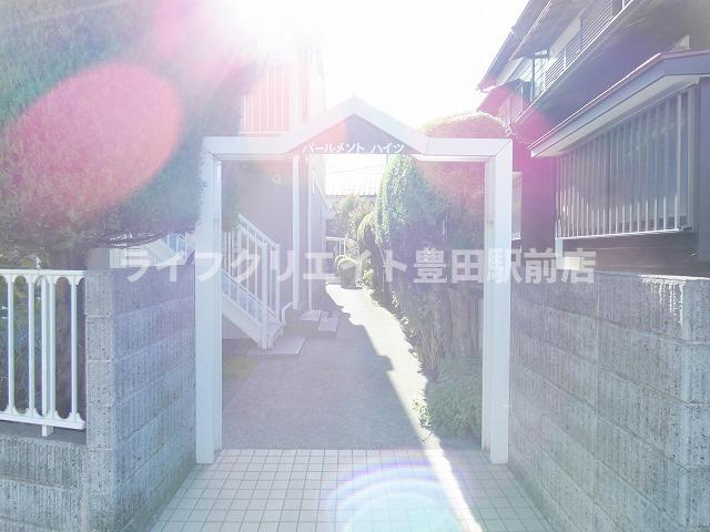 パールメントハイツAのエントランス