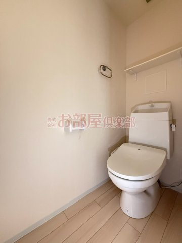 Manaのトイレ|落ち着いた色調のトイレです