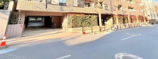 ザ・パームス西戸山のエントランス