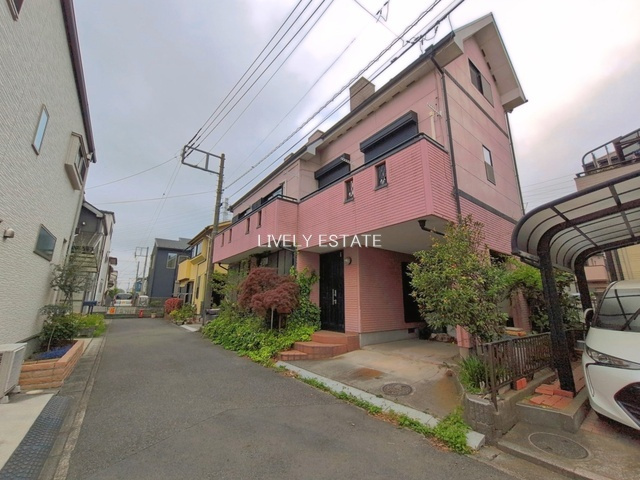 越谷市大字大林 中古戸建の前面道路含む現地写真