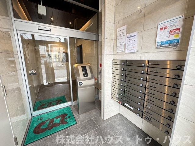 LE・ZINDÉのエントランス
