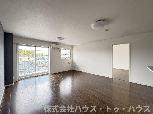 LE・ZINDÉの居間・リビング