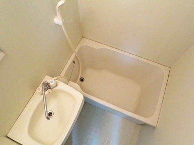 川田ビルの浴室